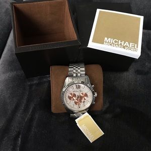 Brand new Men’s Michael Kors watch. 100% Authentic